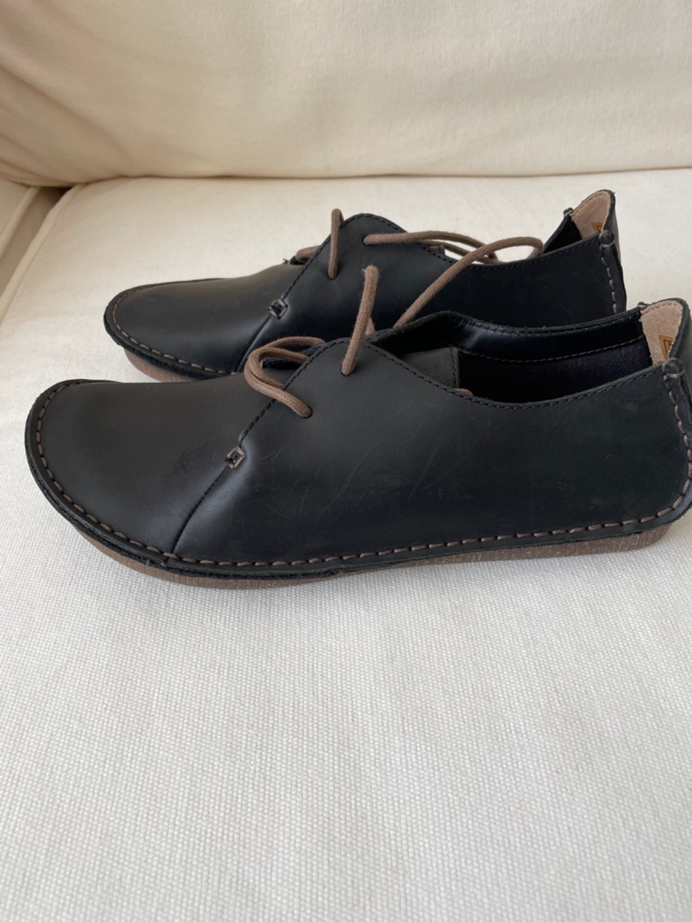Clarks Black Leather Flats with Brown Laces - Picture 6 of 10